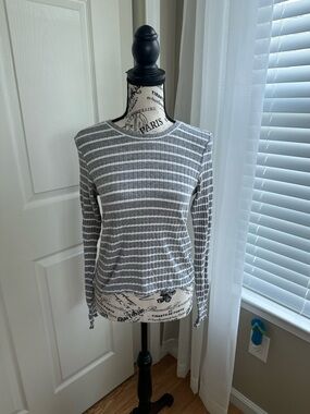 American Eagle Long Sleeve Ruffled Shirt
